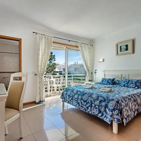 Gale Garden 1e Apartment